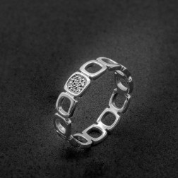 Cube ring 18k white gold