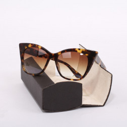Pair of sunglasses Magnifique