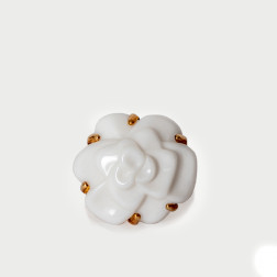 Ring Camélia Medium Model yellow gold 18k et white agate