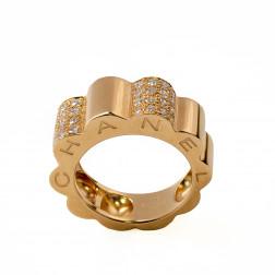 Ring Profil de Camélia large model, yellow gold 18k and diamonds