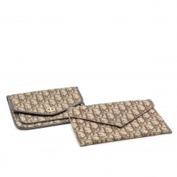 Lot de deux pochettes Vintage