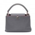 Sac à main Capucines Moyen Modèle en cuir grainé gris et jonc rose pale