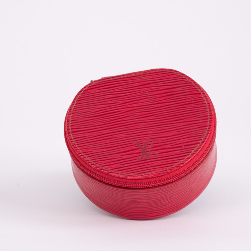 Louis Vuitton, a red Epi beauty box. - Bukowskis